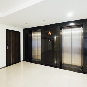 Thang máy Montanari 5 điểm dừng 630kg